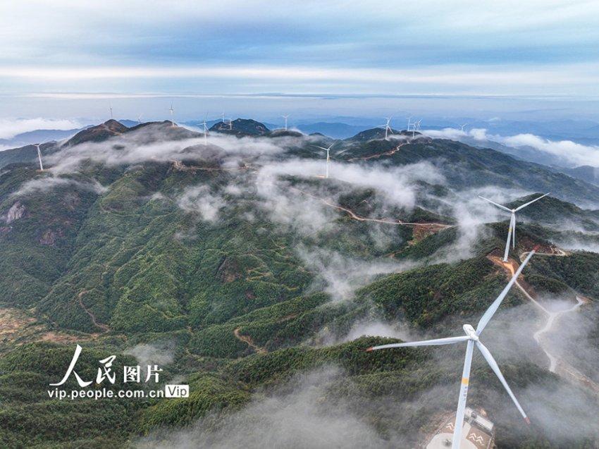微信对方添加好友过期了怎么加回来？游戏画面